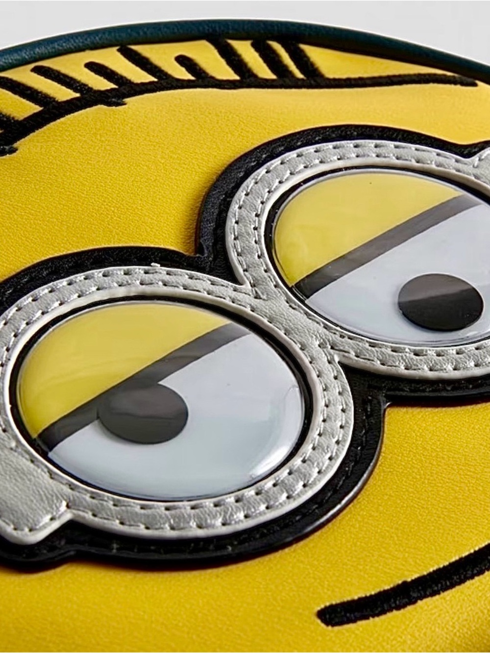 NEW Primark MINIONS Despicable Me Denim Backpack Googly Eyes & Banana Zip Pulls - Picture 4 of 5